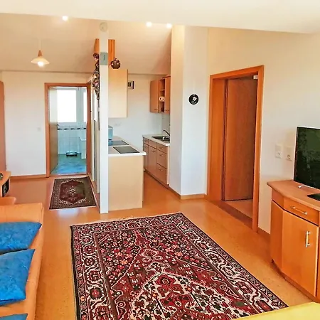 2 By Interhome Lägenhet *