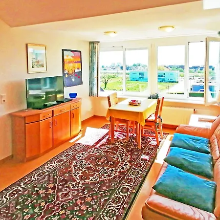 Lägenhet 2 By Interhome Kressbronn am Bodensee