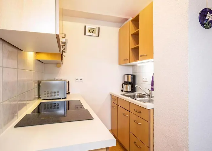 Lägenhet 2 By Interhome *